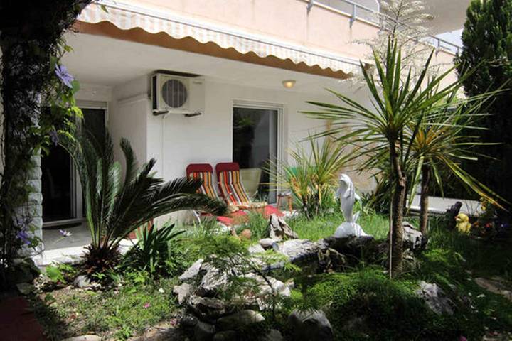 Holiday apartment for 6 people, with balcony and garden in Split