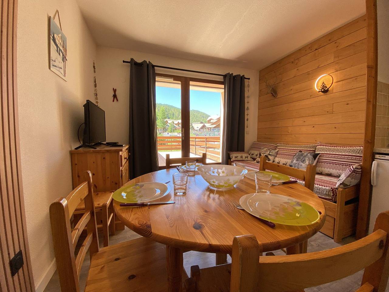 Apartamento entero, Apartamento 2 Piezas para 4 personas con Gran Terraza al sur en La Joue du Loup in La Joue du Loup, Dévoluy (comuna)