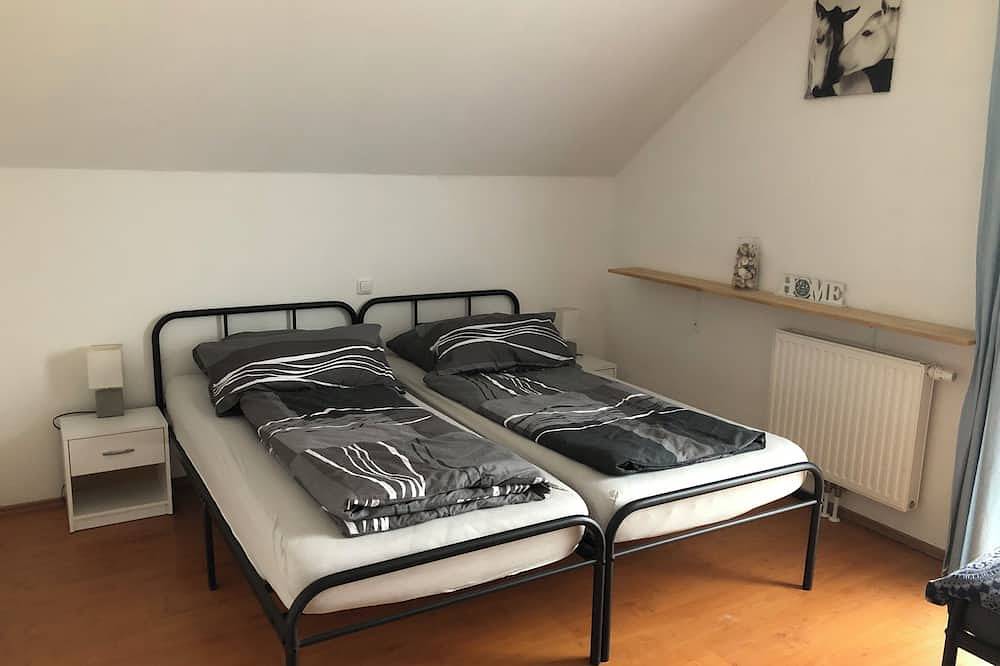 Ganze Wohnung, 1 bedroom apartment in pfaffing in Pfaffing, Landkreis Rosenheim