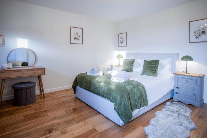 The Beacon - 3 Bedroom Cottage - Ludchurch in Pembrokeshire