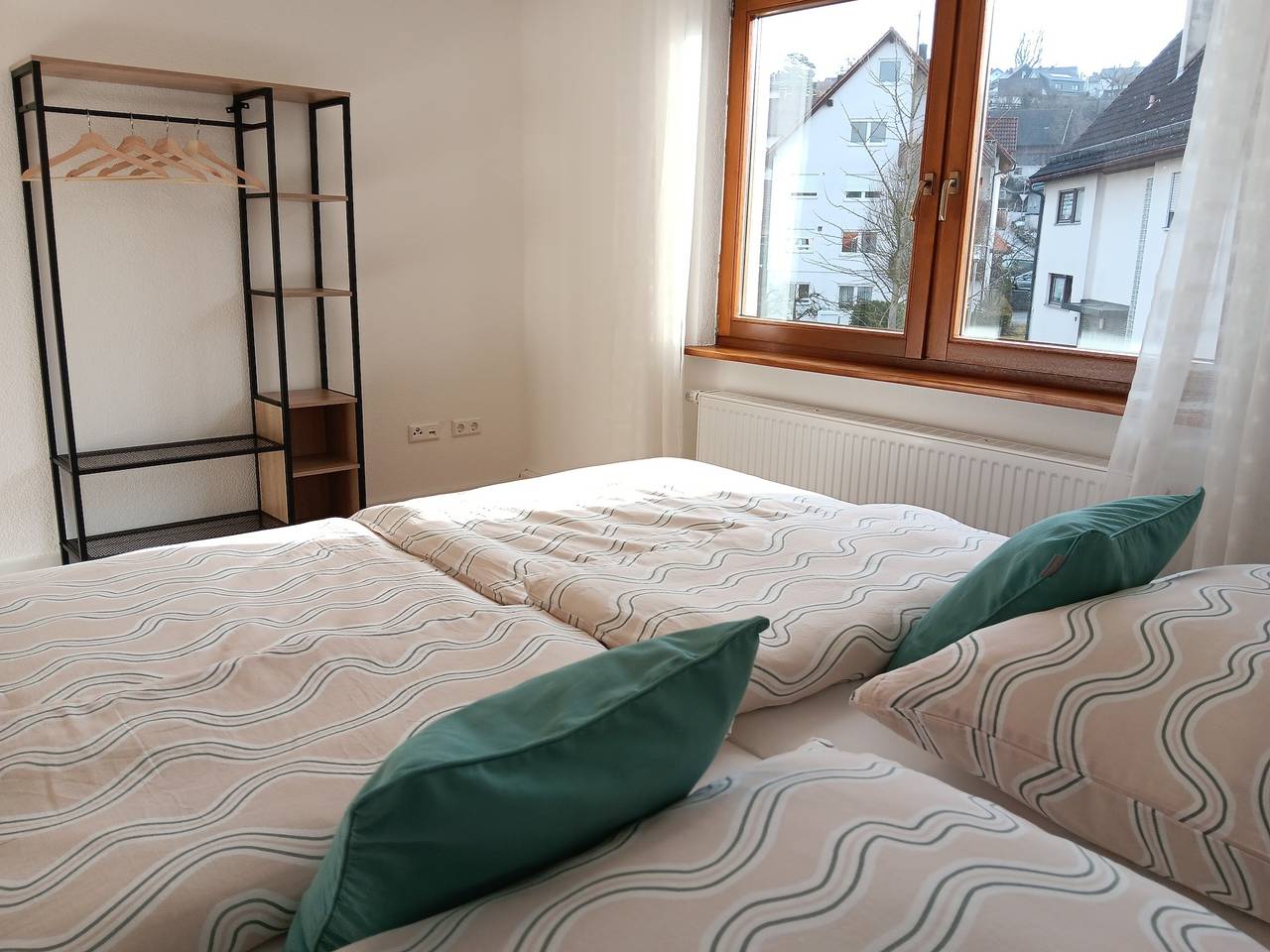 Ganze Ferienwohnung, Ferienwohnung Am Kocherknie - Ferienwohnung 100qm, 2 Schlafzimmer, max. 4 Personen in Hüttlingen, Schwäbische Ostalb