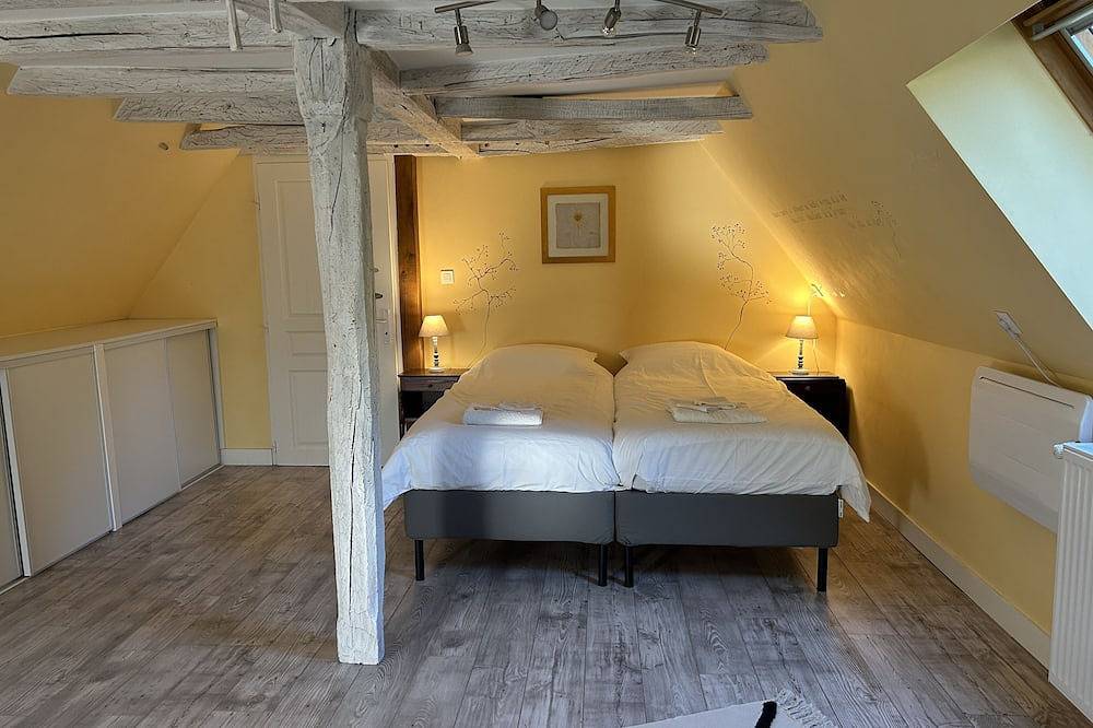Cozy country home with private pool in Jumilhac-le-Grand, Parc naturel régional Périgord-Limousin