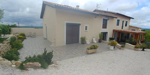 Gîte pour 6 personnes, avec terrasse à Nissan-lez-Enserune