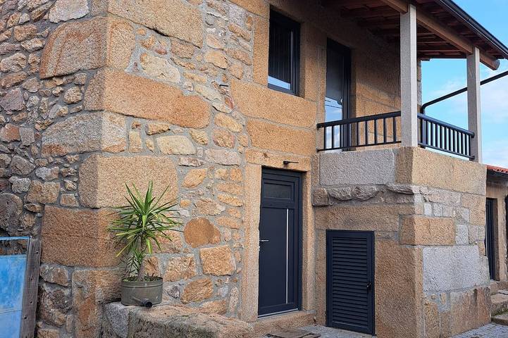 Location de vacances pour 4 personnes, avec jardin dans Barreira