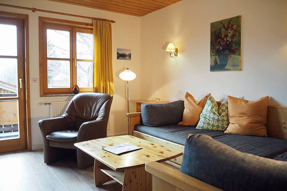 Komfortable, komplett eingerichtete Fewo mit Bergblick für 4 Personen in Schliersee, Alpenland Tegernsee Schliersee