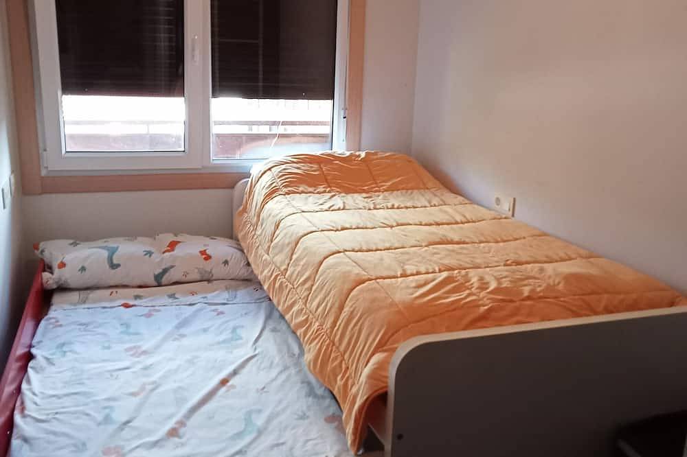 Entire apartment, Apartamento \"vikingo\" en Catoira in Catoira, Rías Baixas