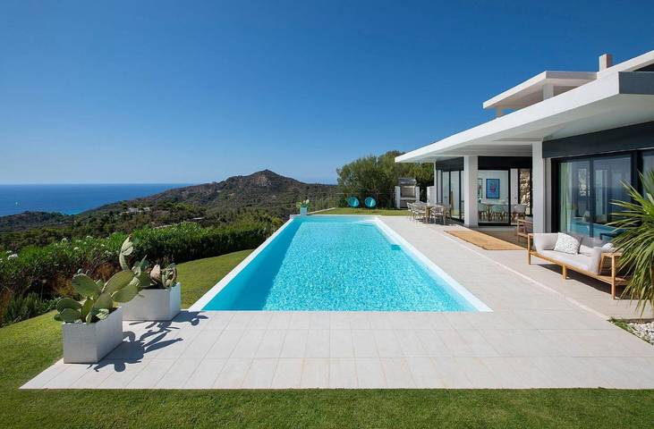Villa pour 8 personnes, avec vue ainsi que piscine et jardin dans Eden Rock - 3