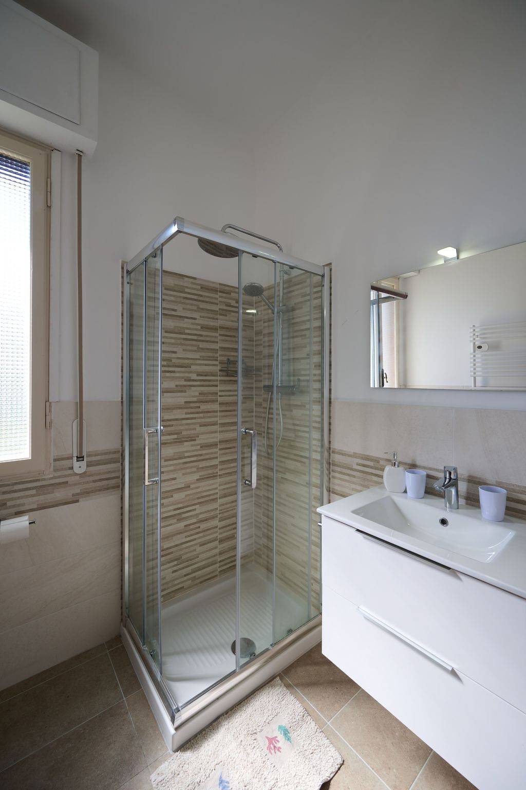 Ganze Wohnung, Villa Camilla Wohnung Terrasse in Diano Castello, Riviera di Ponente