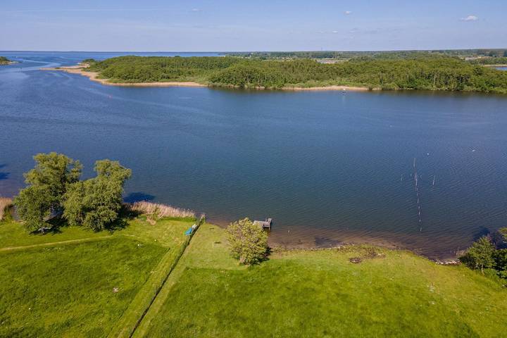 Ferienwohnung für 4 Personen, mit Garten und Ausblick an der Müritz