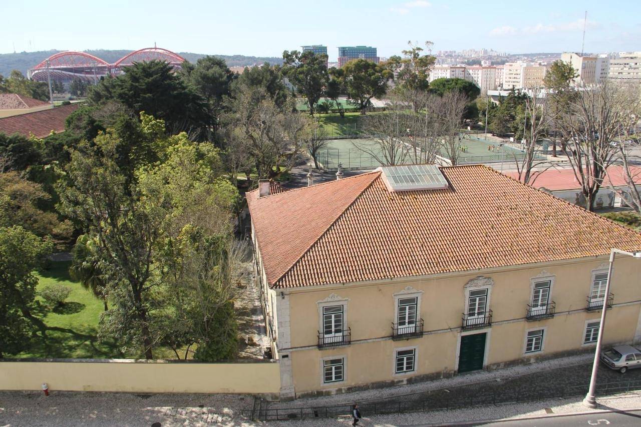 Apartamento entero, Two-Bedroom Apartment in Carnide, Costa de Lisboa