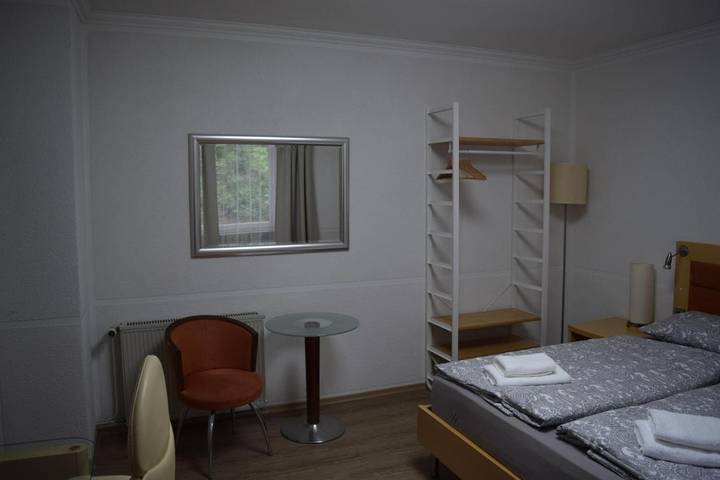 Ferienhaus für 2 Personen, mit Terrasse und Garten sowie Ausblick in Meinerzhagen - 3