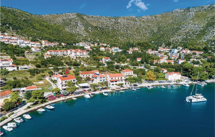 Apartamento de vacaciones para 10 personas, con terraza y piscina - 1