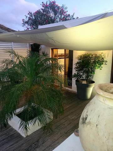 Cottage pour 2 personnes, avec vue ainsi que piscine et jardin dans Saint-Louis (Marie-Galante)