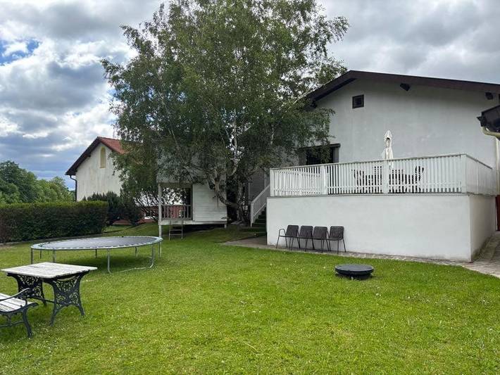 Ferienhaus für 8 Personen, mit Ausblick und Garten, mit Haustier