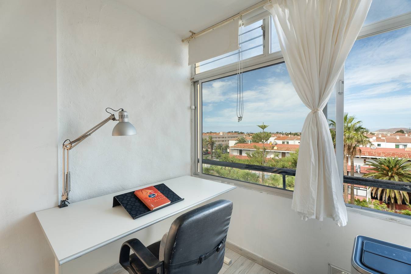 Ganze Wohnung, Urlaub 'Casa Candido' mit Bergblick, Wi-Fi und Klimaanlage in Costa del Silencio, Arona