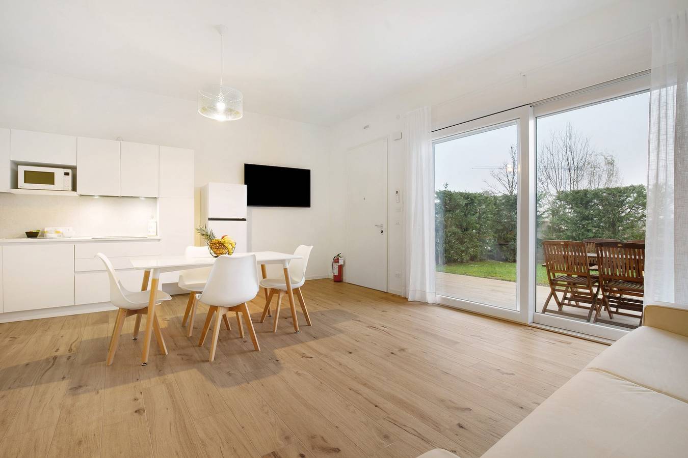 Monolocale intero, Monolocale 'Open Space 1' con giardino in comune, Wi-Fi e aria condizionata in Lido di Jesolo, Jesolo