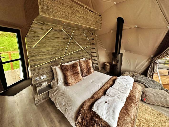 Chalet para 4 personas, con jardín - 1