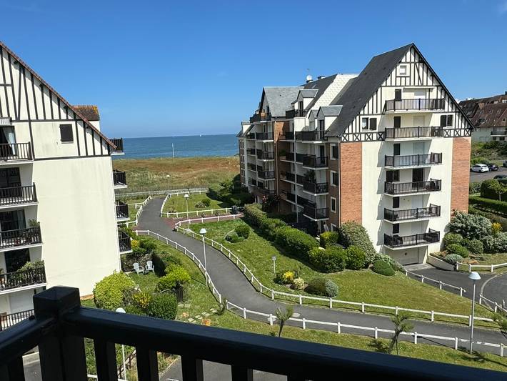 Appartement entier, Appartement rénové 2 pièces, face mer, Cabourg in Cabourg, Région de Caen