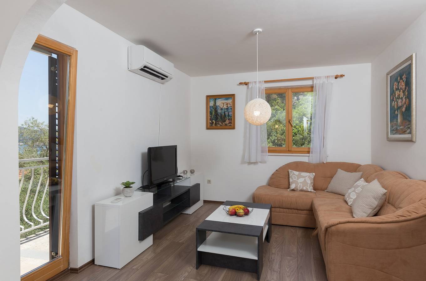 Ganze Wohnung, Ferienwohnung für 6 Personen mit Balkon in Grad Dubrovnik, Dubrovnik-Neretva