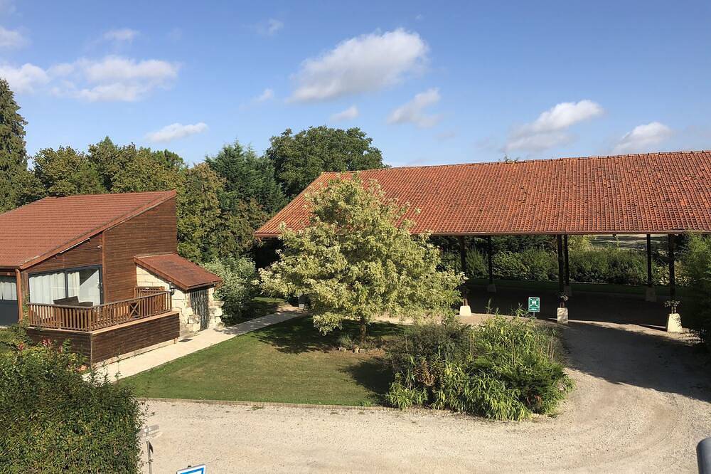 Chateau de Quesmy - La Cidrerie in Quesmy, Oise