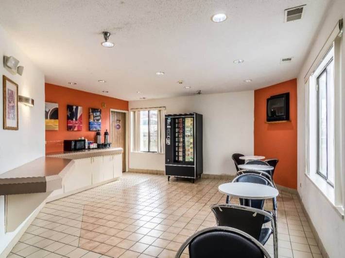 Apartamento entero, 1 cama tamaño queen | Movilidad | Bañera | Nsmk in Condado de Cook