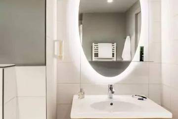 Appartement De Vacances pour 4 Personnes dans Colombes, Hauts-de-Seine, Photo 2