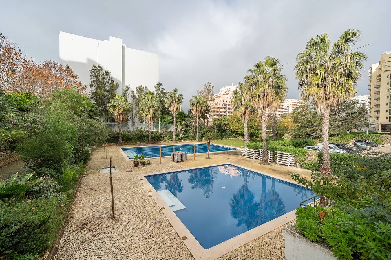 Entire apartment, Apartment 'Jardins Da Rocha' with Sea View, Wi-Fi and Air Conditioning in Praia da Rocha, Portimão