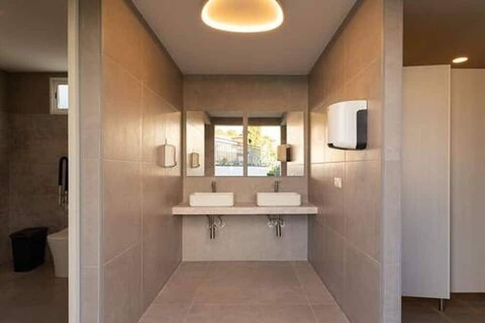 Apartamento entero, 3. Loft Sayulita: Escapada moderna en Agave Azul in Torrent, Costa de Valencia