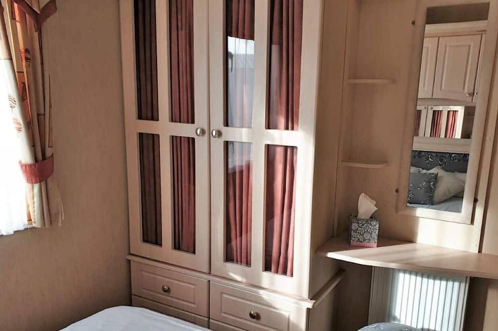 Lazy Bear 25 Arne View Seaside home with great views, full kitchen&strong Wi-Fi. in Poole, Poole Harbour
