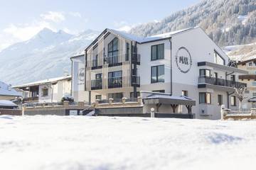 Hütte für 3 Personen, mit Sauna und Pool sowie Balkon und Ausblick im Stubaital
