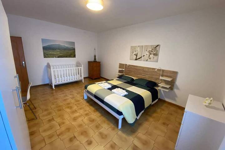 Ganze Wohnung, Casa alla Fontana: Wine, Art and Nature in Ala, Trentino