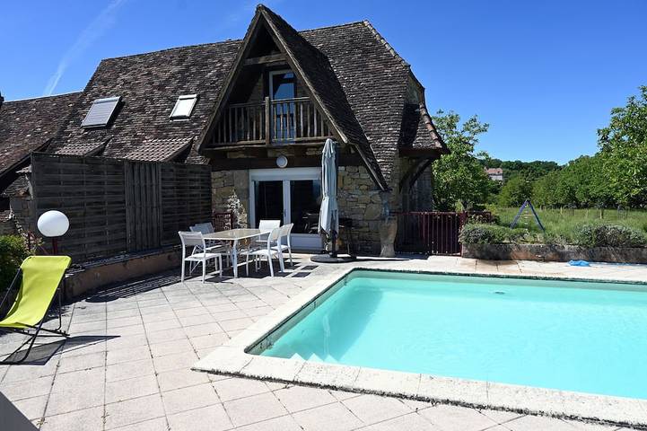 Maison de vacances pour 6 personnes, avec balcon/terrasse à Loubressac