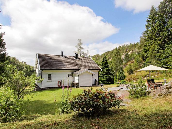 Ferienhaus für 8 Personen, mit Garten in Vest-Agder