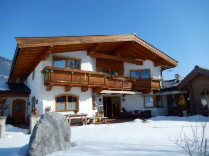 Ferienwohnung für 8 Personen, mit Terrasse und Garten sowie Pool in Fieberbrunn - 2