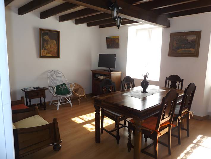 Casa de vacaciones 'Charmante Maison De Village' con jardín privado in Quérigut, Ariège