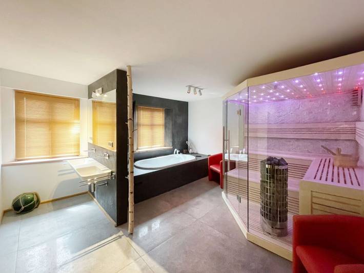 Ganze Ferienwohnung, Ferienwohnung im Fachwerkhaus mit Sauna & Pool - Ferienwohnung in Buschvitz, Bergen auf Rügen und Umgebung