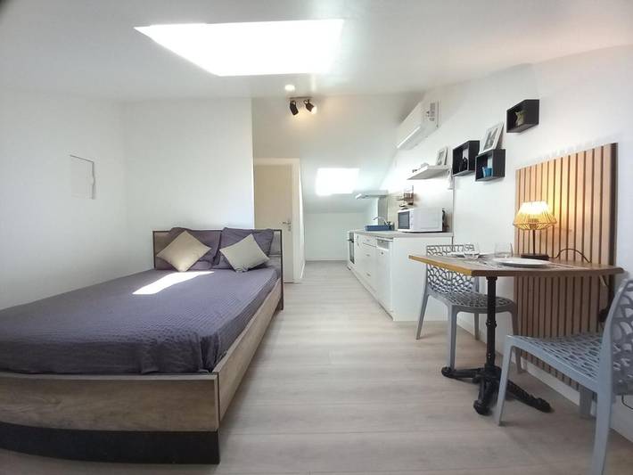 Gîte pour 2 personnes, avec jardin dans Gare De Montelimar