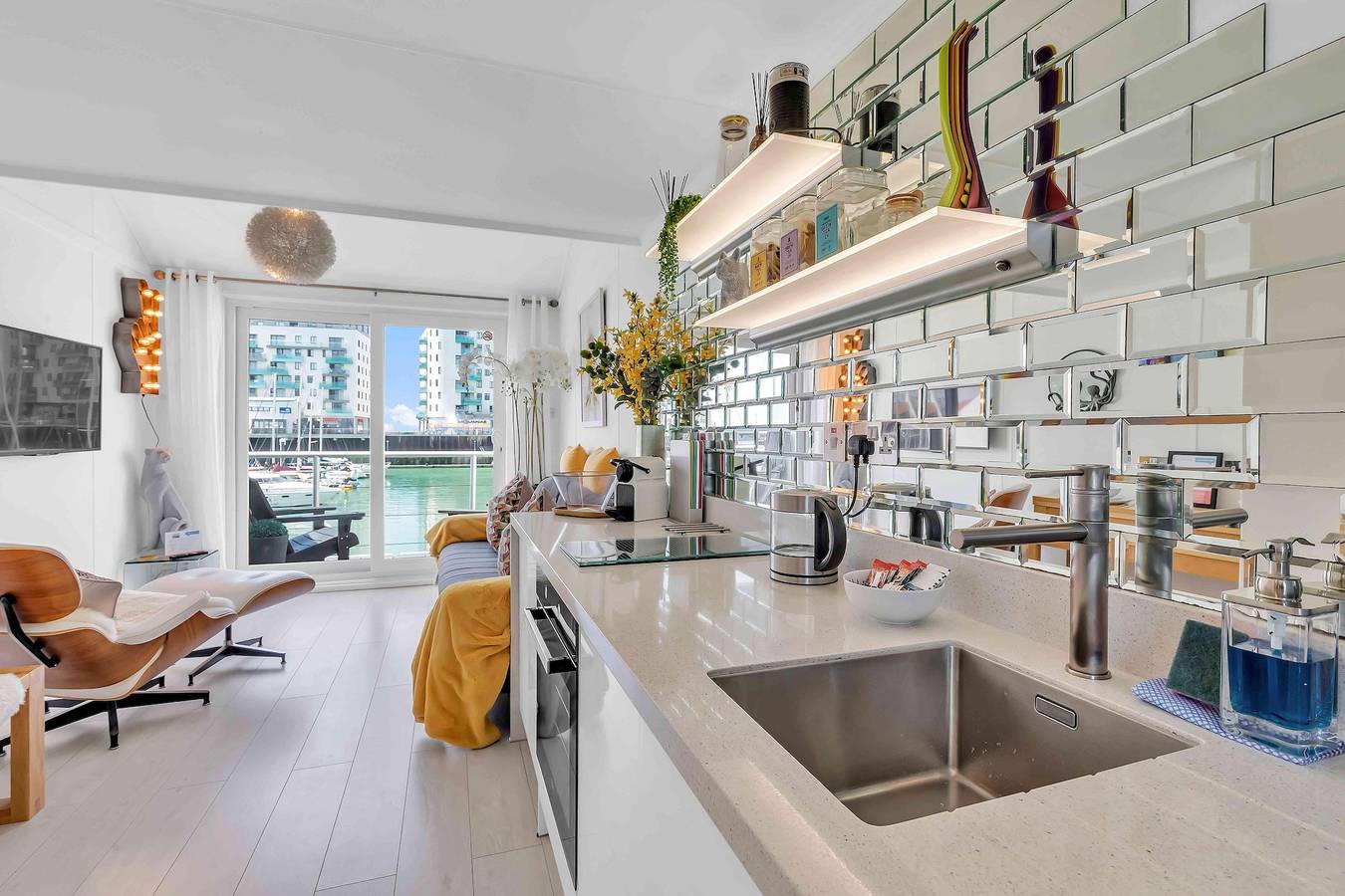 Geheel appartement, Vakantieappartement voor 4 personen met terras in Brighton Marina, Brighton