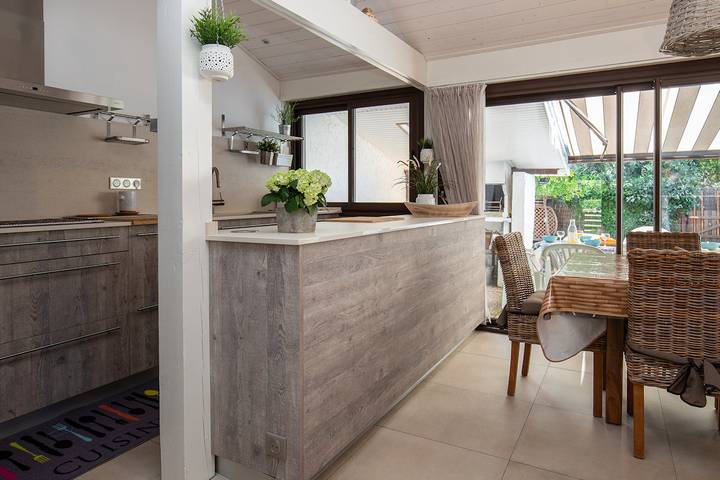 Gîte pour 6 personnes, avec jardin et terrasse dans Plage du Penon - 4