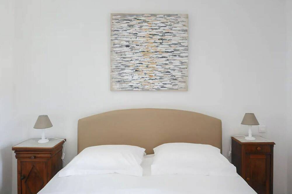 Rare village house in Ota for10 people in Ota, Parc naturel régional de Corse