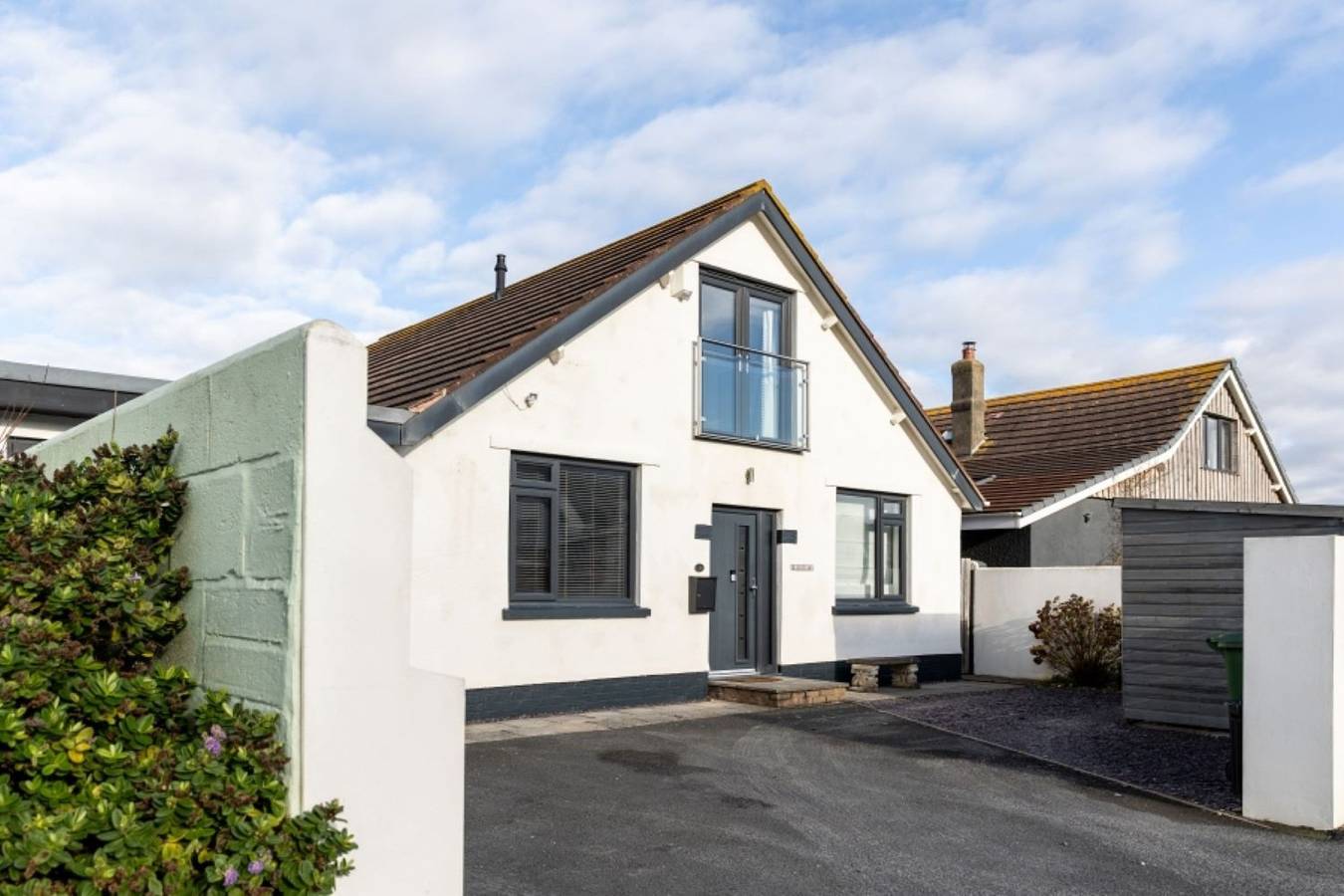 Stylish beachside house with superb coastal views in Westward Ho, Hartland Devon Heritage Coast