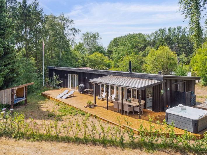 Ferienhaus für 8 Personen, mit Terrasse in Marielyst
