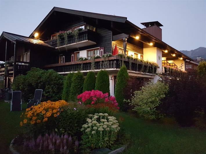 Ferienwohnung für 4 Personen, mit Balkon und Terrasse sowie Garten in Fischen im Allgäu