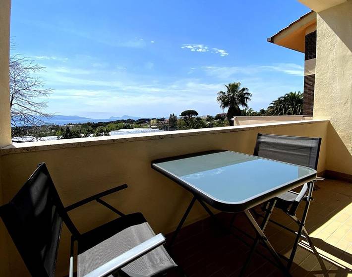 Location de vacances pour 2 personnes, avec Terrasse et Jardin ainsi que Piscine et Vue à Torre del Greco - 4