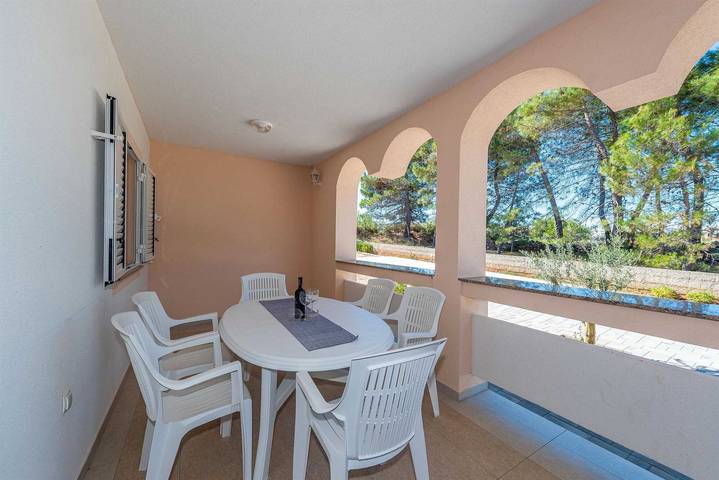Apartamento entero, Private beach | quite area | for 6 persons in Vir