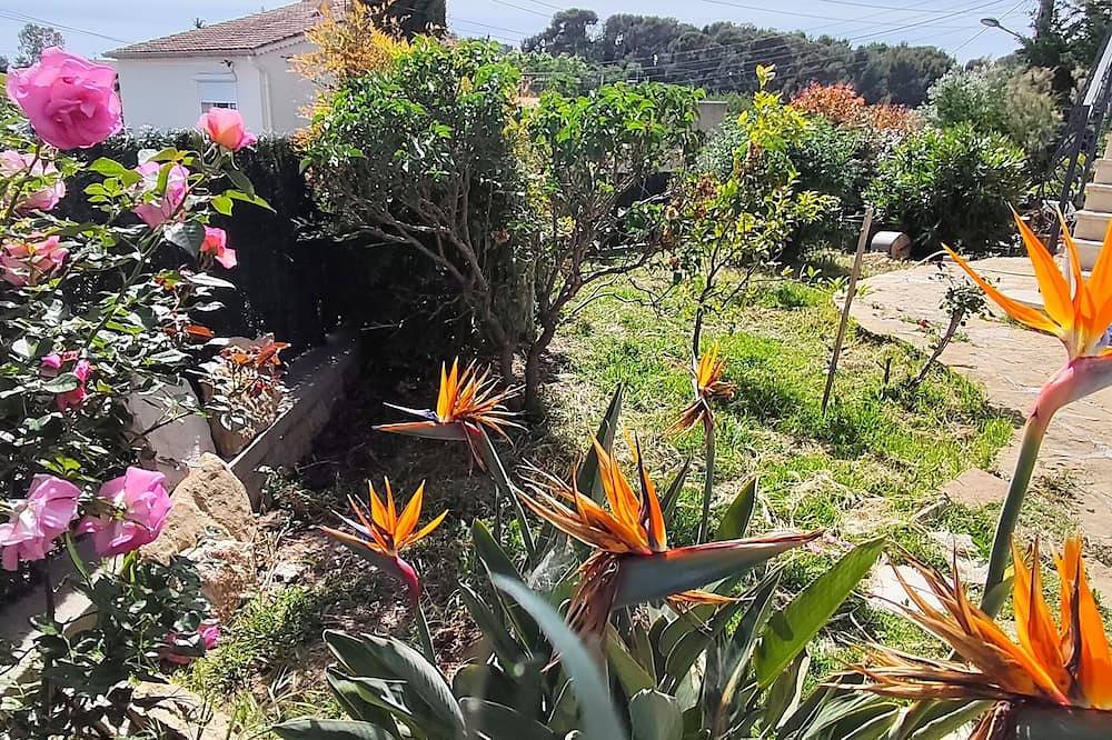 3-bedroom single-family home, 3 km from the beaches and close to everything: restaurants, movie theater, park, and sports facilities in La Garde, Mittelmeerküste (Frankreich)