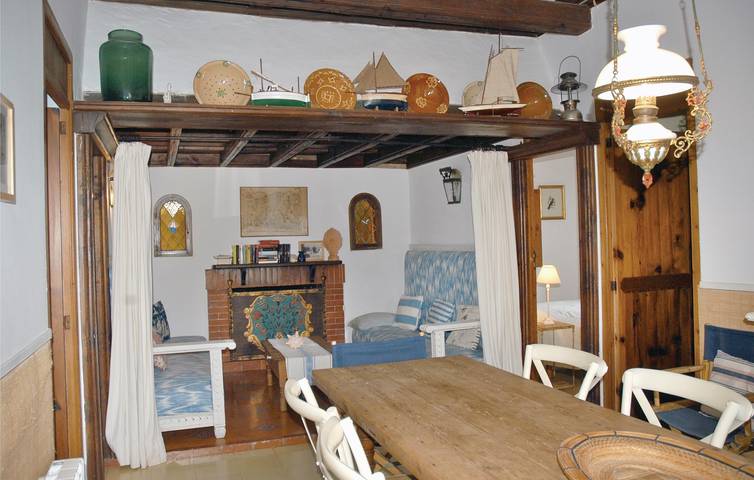 Wasserblick-Apartment mit Terrasse & Grill in Sant Elm, Andratx