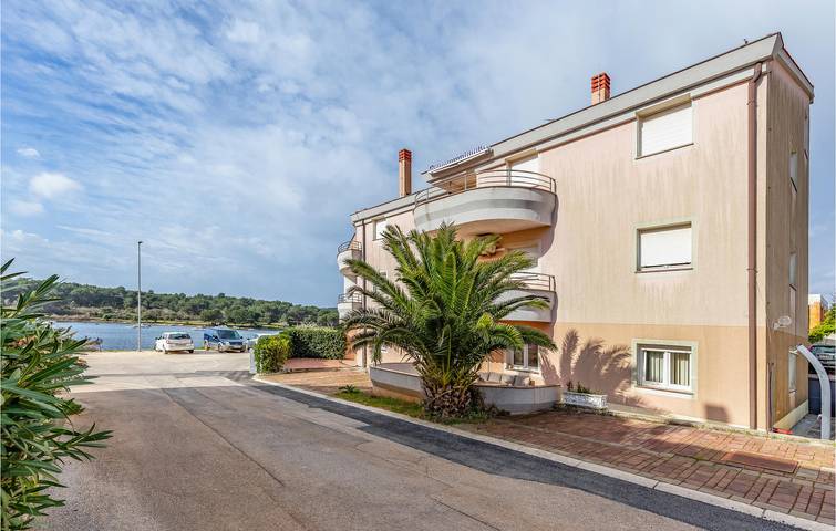 Ferienwohnung für 4 Personen, mit Terrasse in Medulin - 3