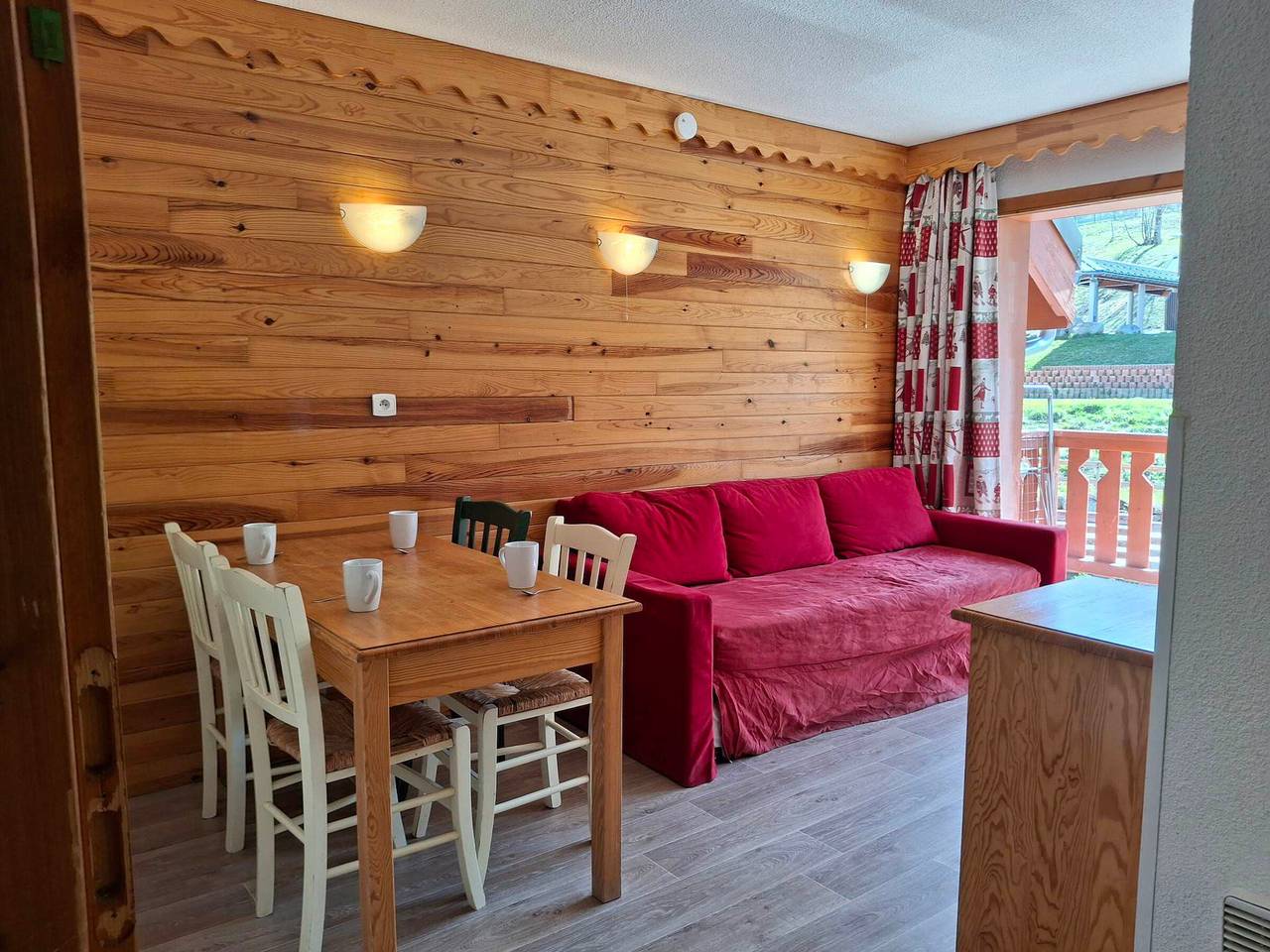 Entire apartment, 2-bedroom apartment, 6 people, ski-in/ski-out in Saint-François-Longchamp, Le Grand Domaine