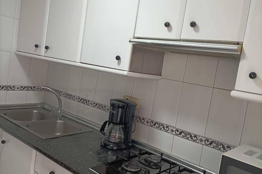 Apartamento entero, Fully-equipped family apartment 3km from the sea in El Barrio, San Juan de Alicante